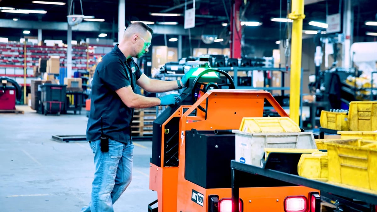 Cyngn DriveMod Tugger