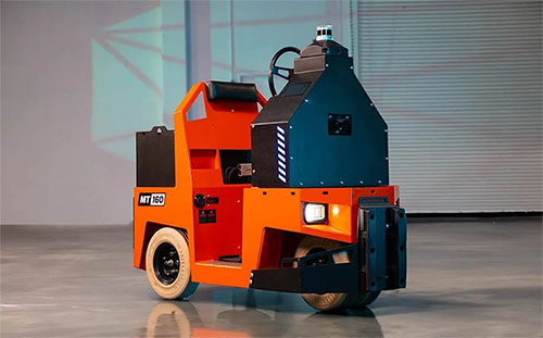 Autonomous DriveMod Tuggers | Cyngn Industrial AMRs